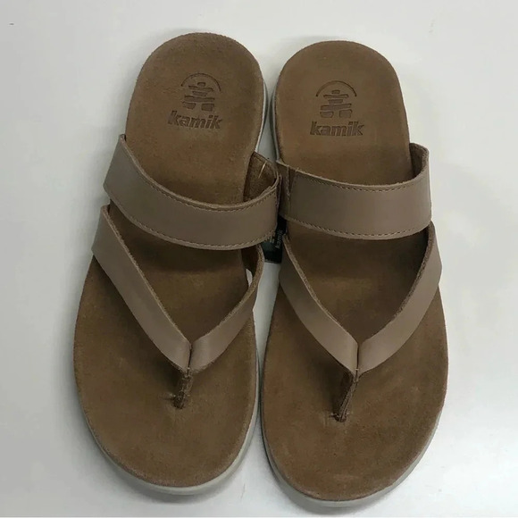 NWT Kamik Womens Cara Flip Taupe Leather Slip-On Flat Thong Sandals Shoes Size 7 - Picture 4 of 9